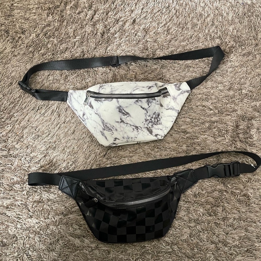 2 FANNY PACKS in excellent condition